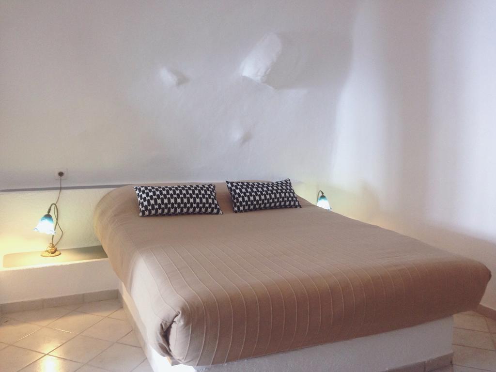 Altana Cliffside Villas Imerovigli  Ruang foto