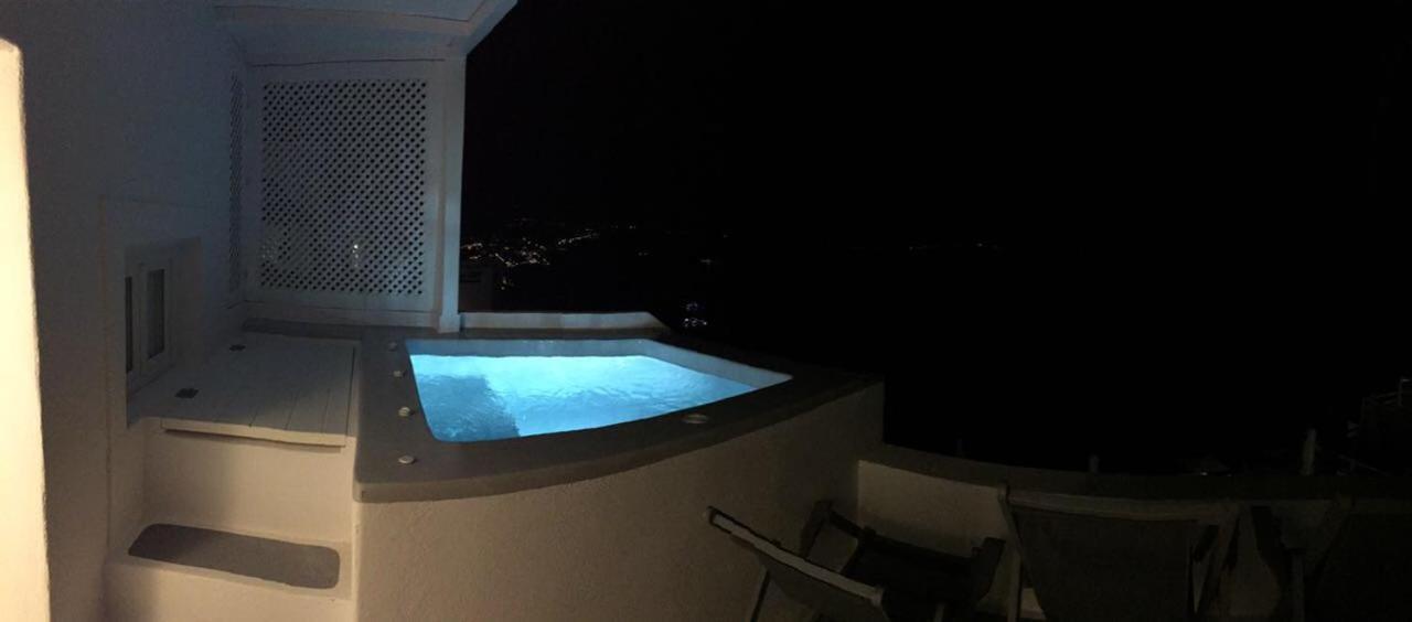 Altana Cliffside Villas Imerovigli  Bagian luar foto