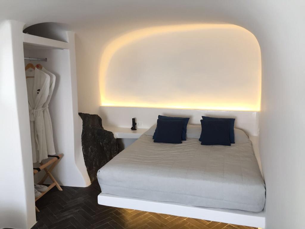 Altana Cliffside Villas Imerovigli  Bagian luar foto